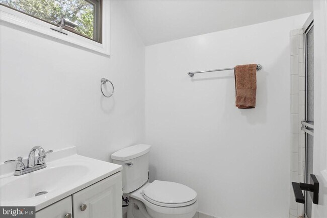 Building Photo - 1034 Walker Mill Rd