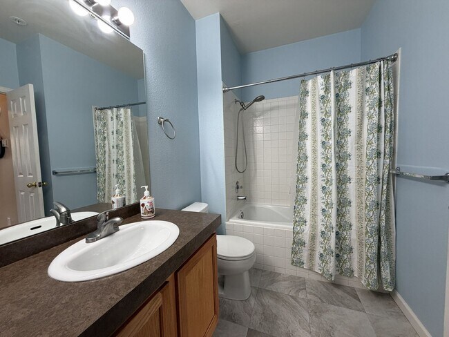 Building Photo - 4545 Wheaton Dr