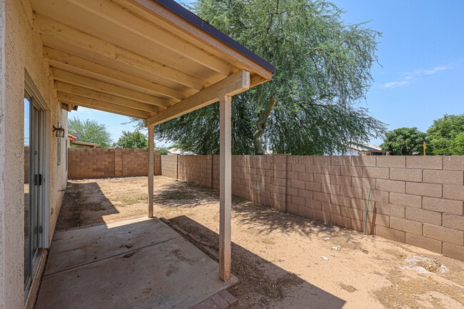 Building Photo - 1850 N 84th Ln