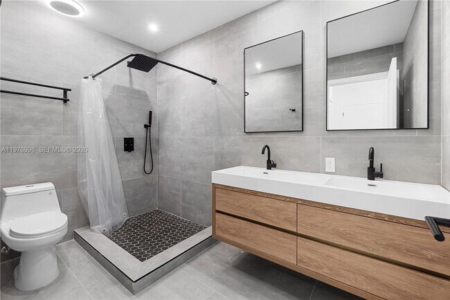 Building Photo - 461 SW 1st St