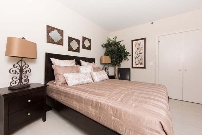 Building Photo - 755 Boylston St