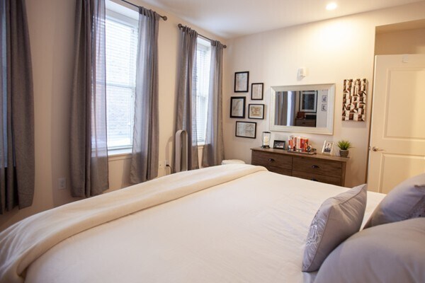 Building Photo - 59 Cooper St