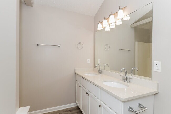 Building Photo - 4001 Imperial Ln