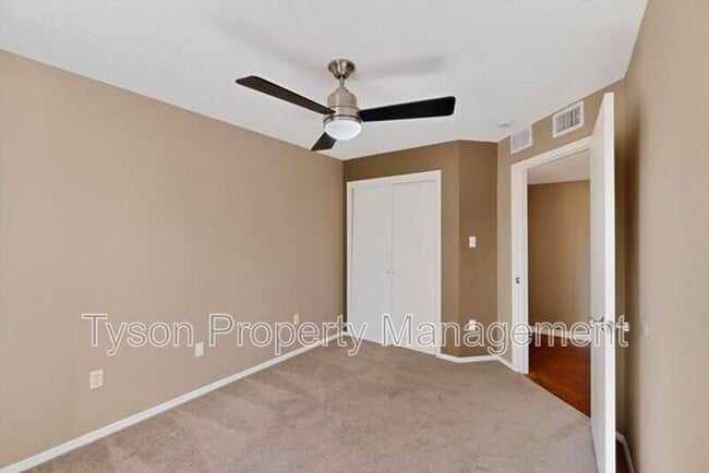 Building Photo - 11204 Miravista Pl SE