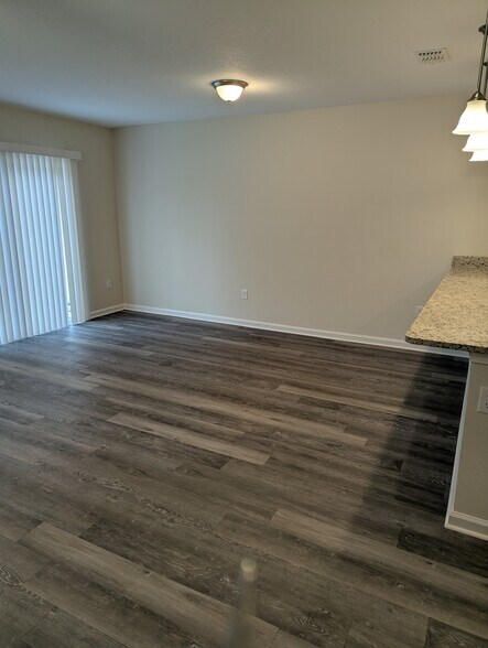 Building Photo - 1714 Cocoanut Rd