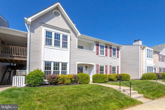 Building Photo - 7825 Harrowgate Cir