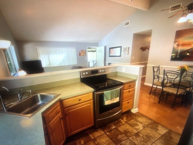 open concept kitchen - 13 Waikalani Pl