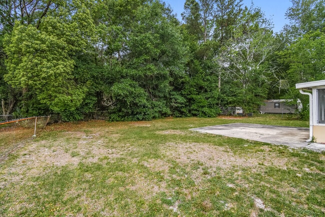 Building Photo - 11042 Bacall Rd W
