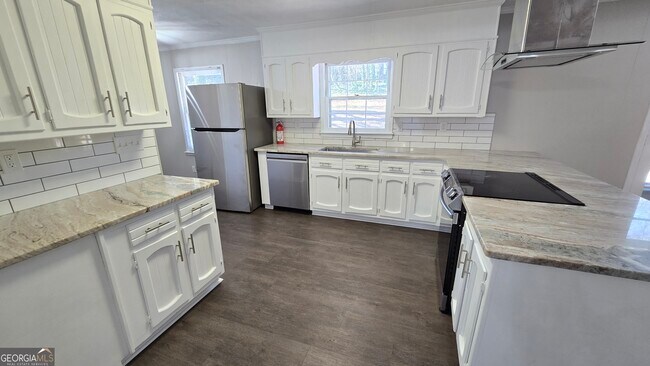 Building Photo - 4270 E Hamill Dr