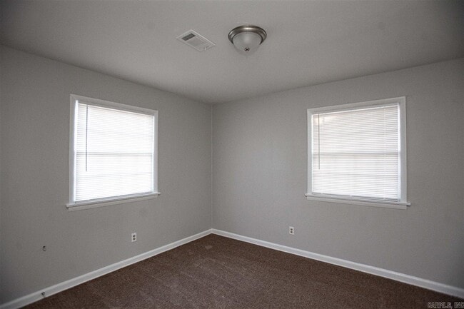Building Photo - 25 Allyson Cir