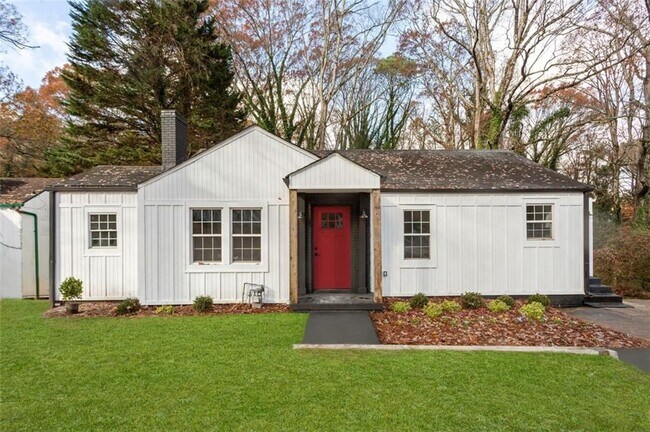 Primary Photo - 1349 Lockhaven Cir SW