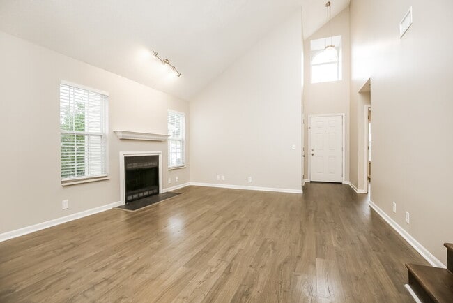 Building Photo - 1007 Lassiter Dr