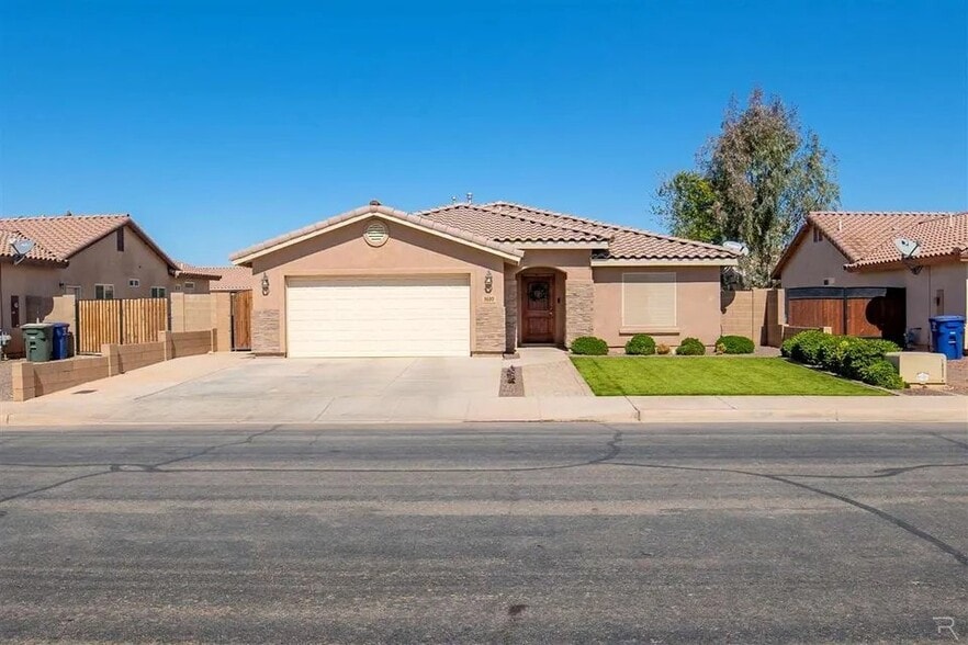 Building Photo - 3680 W 37th St