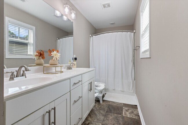 Building Photo - 200 Waterwheel Cir
