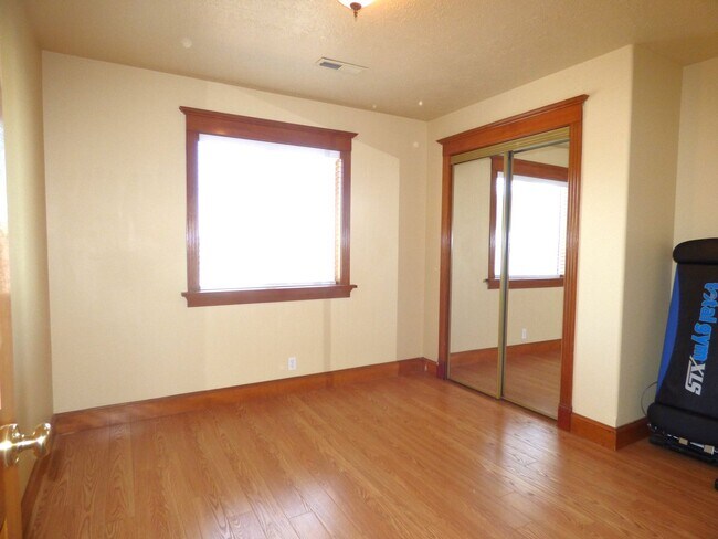 Building Photo - 4465 Countryside Ct NE