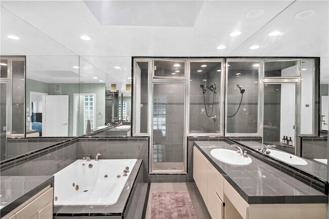 Building Photo - 2500 Benedict Canyon Drive