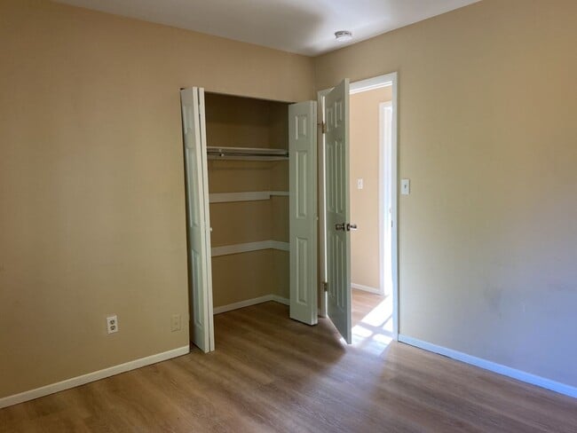 Building Photo - STUDENTS WELCOME! 5 Bedroom 3 Bathroom Bi-Level Single-Family Home in Midtown Fort Collins