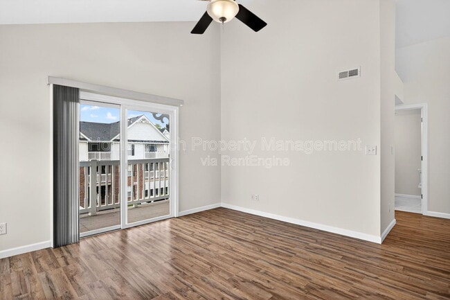 Building Photo - 531 Saravalle Dr