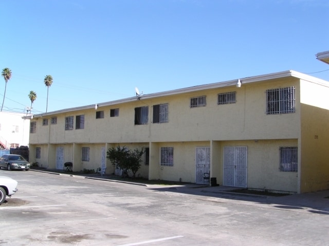 Primary Photo - 833 82nd St