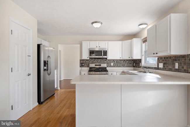 Building Photo - 21443 Hillary Ct