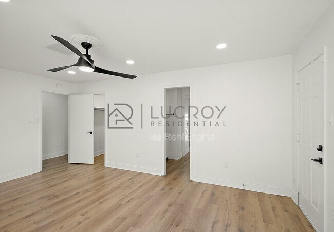 Building Photo - 816 Winthrop Cir