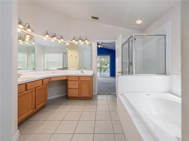 Building Photo - 11556 Misty Isle Ln