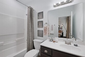 Building Photo - 12815 Idledale Dr