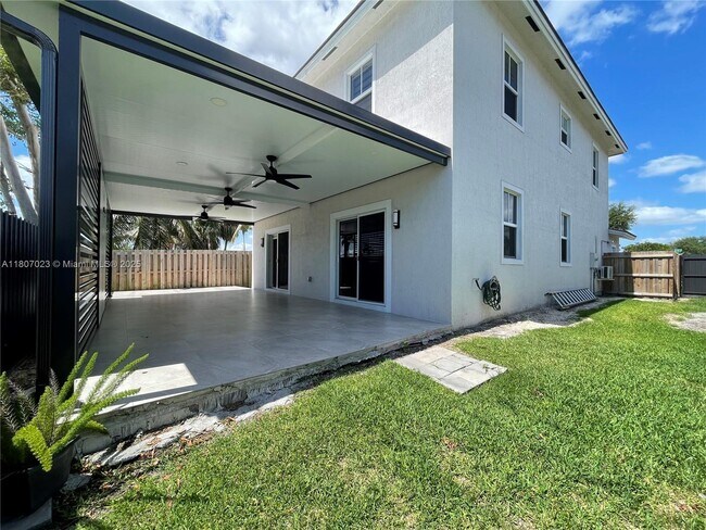 Building Photo - 24721 SW 112th Ct