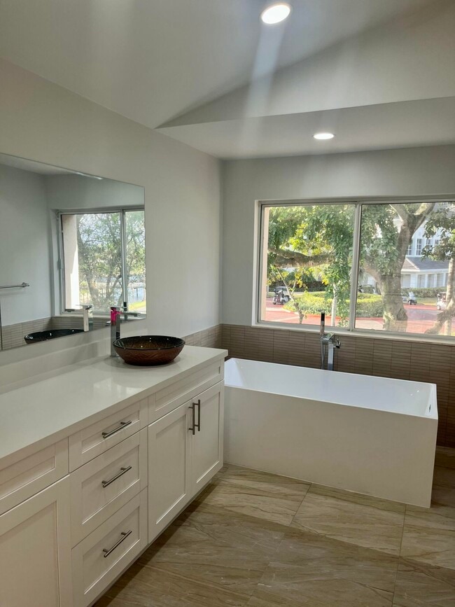 Building Photo - 17699 Tiffany Trace Dr