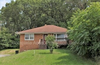 Building Photo - 3707 S Liverpool Rd