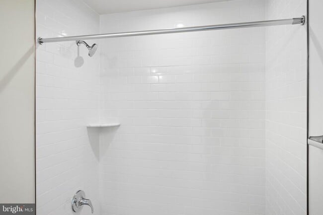 Building Photo - 1011 Venifena Terrace SE