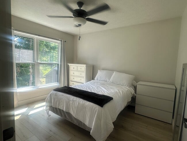 Building Photo - 161 West Ave