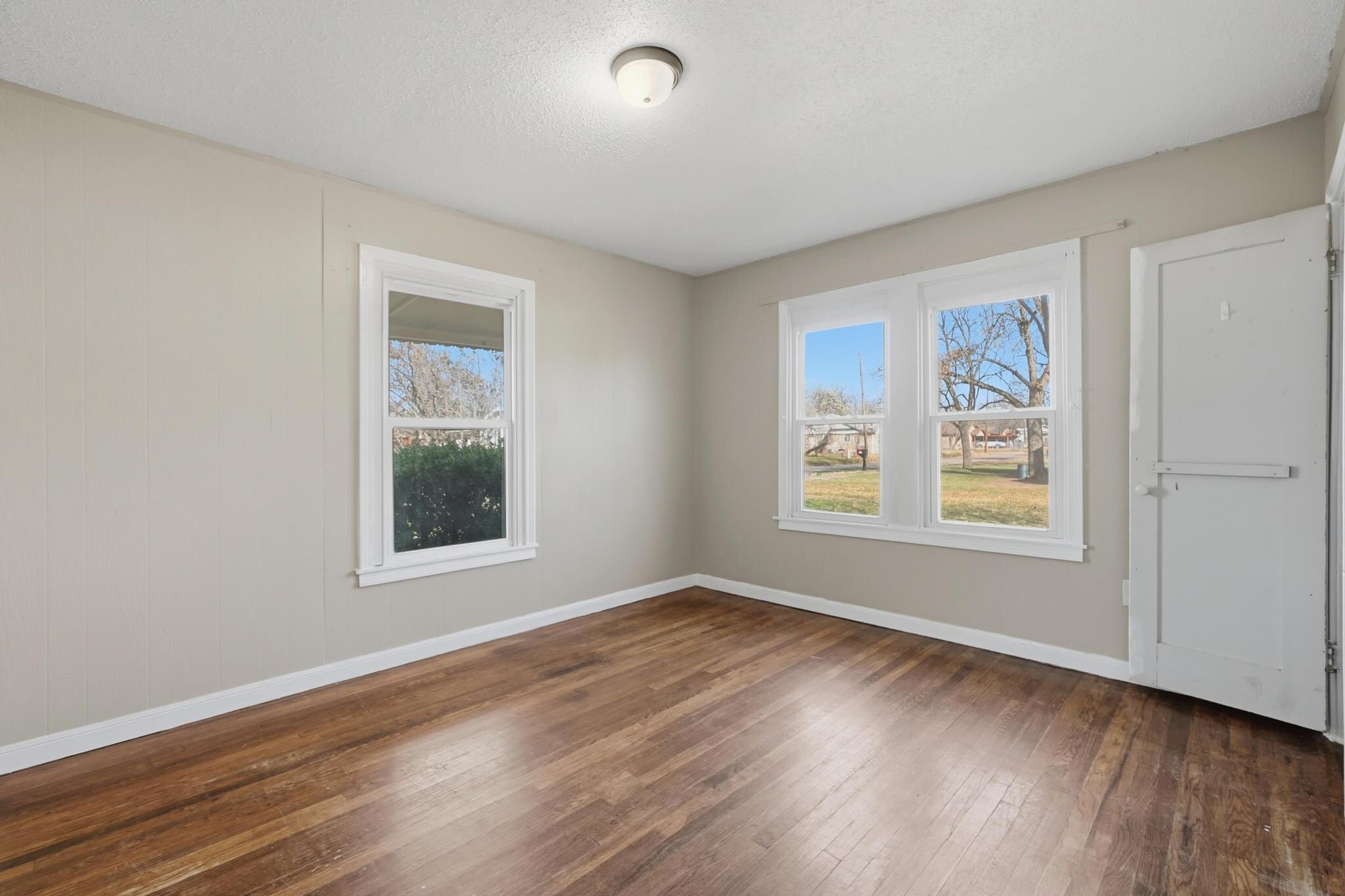 Building Photo - 2857 S 5th St