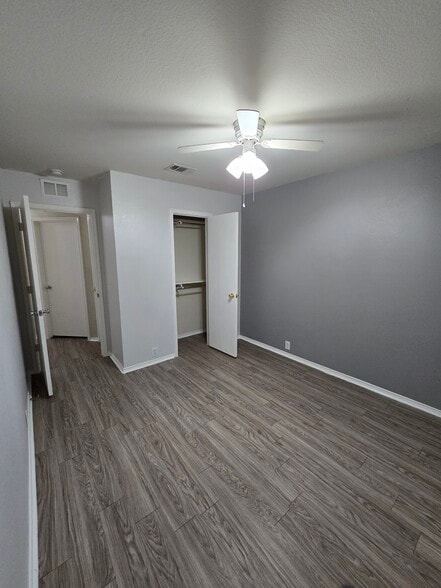 Building Photo - 3609 Sonoma Dr
