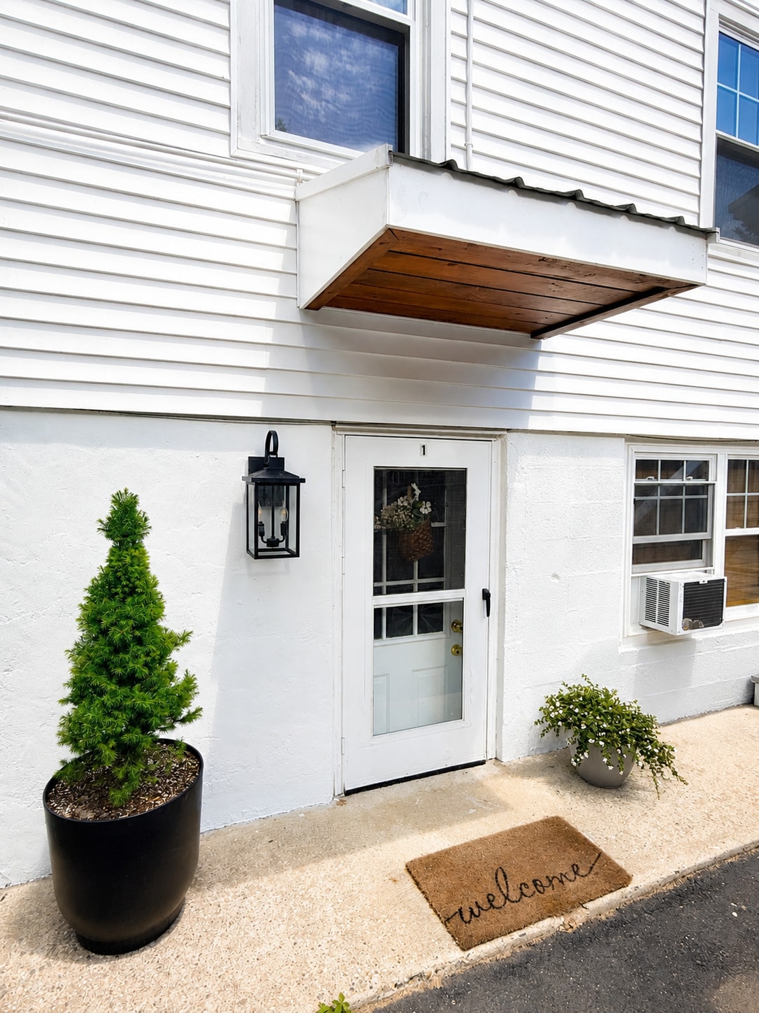 Entrance - 291 Rowayton Ave