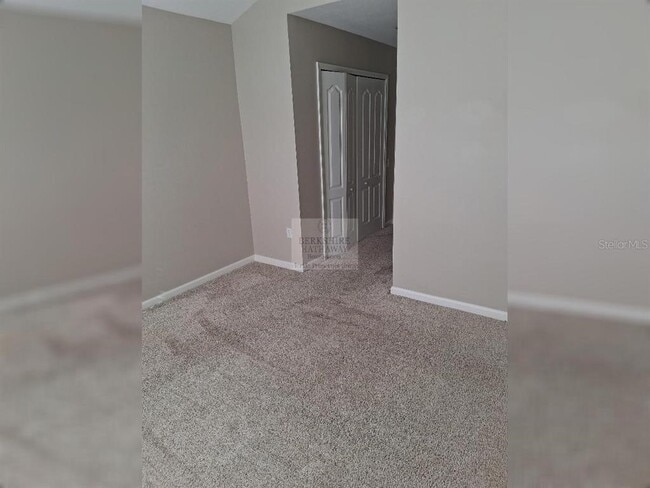 Building Photo - 2534 Glenrise Pl