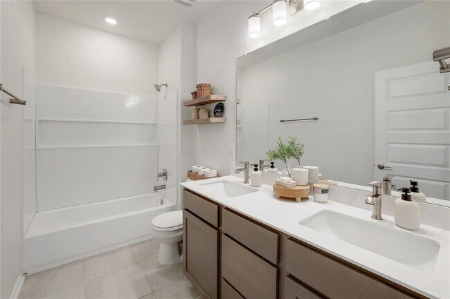 Building Photo - 4648 Padula Dr