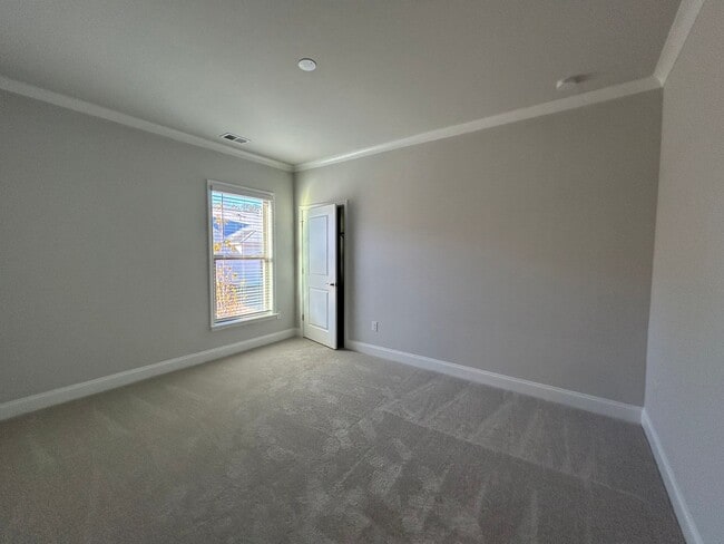 Building Photo - 505 Colebrook Wy