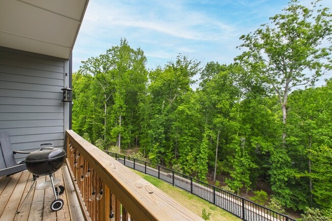 Building Photo - 4730 Cypress Tree Ln
