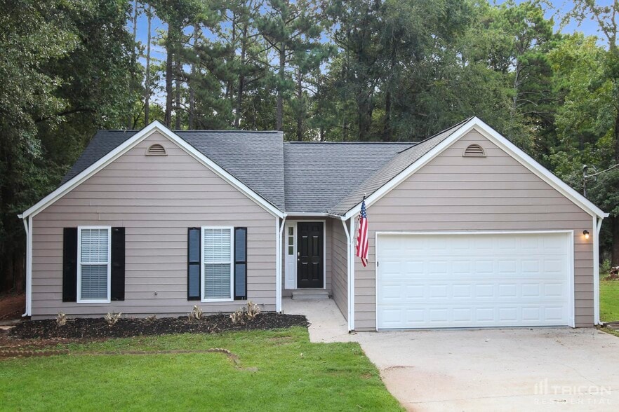 Primary Photo - 3734 Windy Hill Dr SE