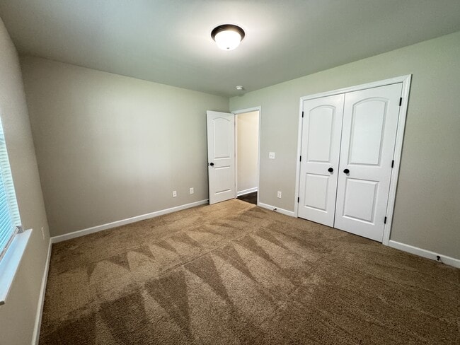 Building Photo - 232 Westfield Dr