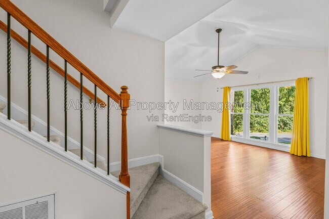 Building Photo - 1202 Belhaven Rd