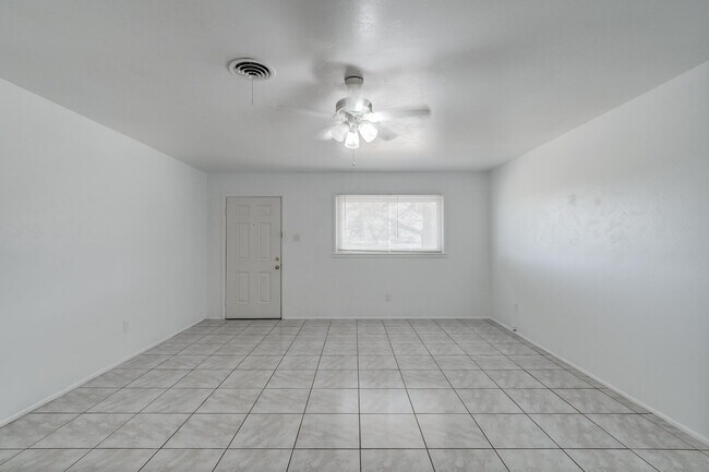 Building Photo - 4432 29th St