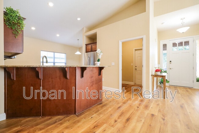 Building Photo - 96 Benton Blvd