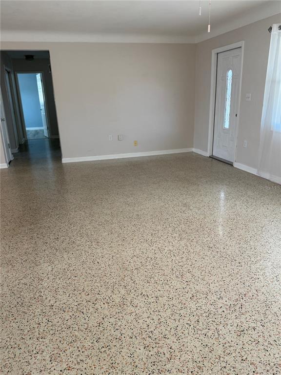 Building Photo - 2100 E Vina Del Mar Blvd