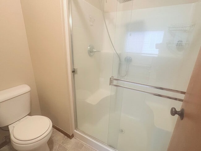 Building Photo - Charming 3-Bedroom, 4-Bath Home in the Heart of Orting