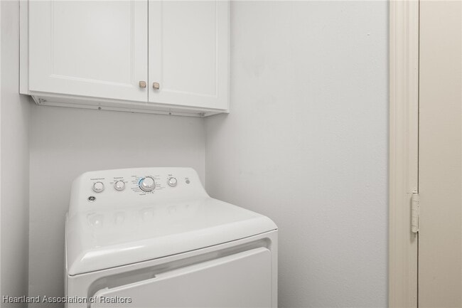 Building Photo - 360 Grove Cir