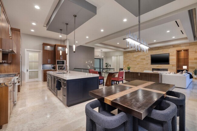 Building Photo - 675 Scenic Rim Dr