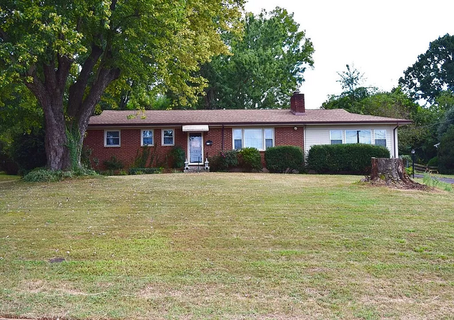 Front Yard - 5812 Navajo Cir