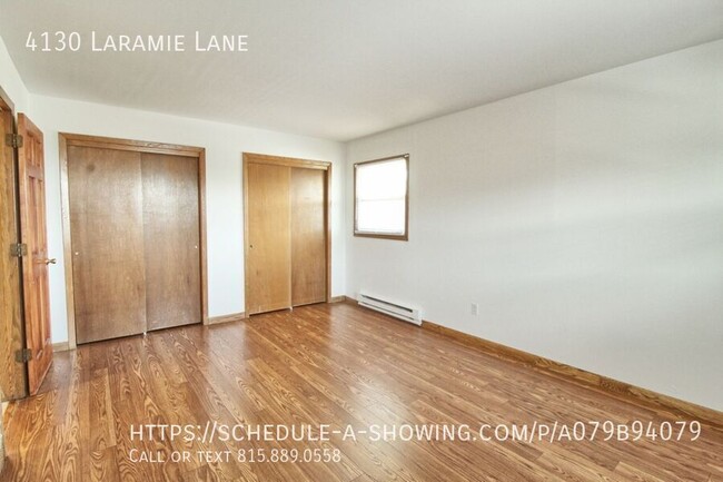 Building Photo - Newly Renovated 2 Bedroom Apt with Washer/...